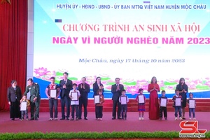 Mộc Châu gruô hu tâu yax 6 tỷ nhiax paz têx nênhs pluôs