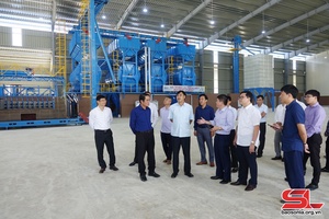 Đồng chí Bí thư Tỉnh ủy cxênhz yuôx côngz xưv bax kriz jias Grâuv pax Cà phê tỉnh Sơn La jias tiv iz, shông 2023