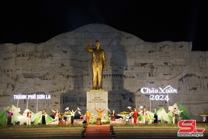 Art programme held in Son La city to celebrate New Year