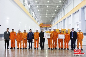 Đồng chí Trưởng ban Tổ chức Tỉnh ủy pày dàm, chôm chiềng cơ quan, đơn vị