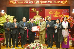 Paz côngz xưv tỉnh Xay Sổm Bun shuôk, phôngv tsiaz tỉnh Sơn La