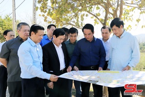 Son La assigned to host construction of Hoa Binh - Moc Chau Expressway’s local section