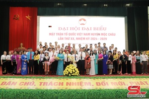 Vietnam Fatherland Front Committee in Moc Chau district convenes 20th congress 