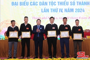Đại hội đại biểu po me chựa nọi côn thanh phố Sơn La tưa thứ IV