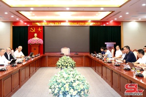 Mú công tác khòng Ngân hàng tênh phén đìn dệt vịa cắp UBND tỉnh Sơn La
