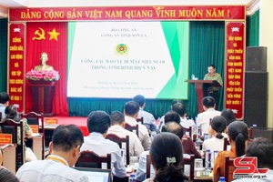 Tủm pua lăm le pưng vịa dệt báu đì cài mạng