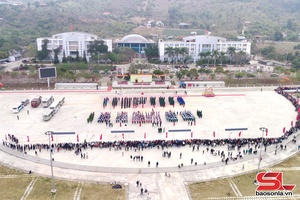 Phọn nương mự hội ók tang pày dệt nả vịa pày chè bản mương pì 2025