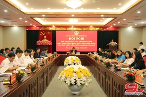 Chủ tịch UBND tỉnh Sơn La đối thoại với cán bộ, đoàn viên công đoàn và CNVCLĐ