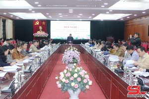 Tăng cường bảo vệ nền tảng tư tưởng của Đảng, đấu tranh phản bác các quan điểm sai trái, thù địch