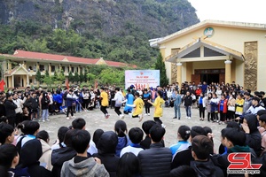 Sôi động ngày hội văn hóa, thể thao truyền thống khối trường học