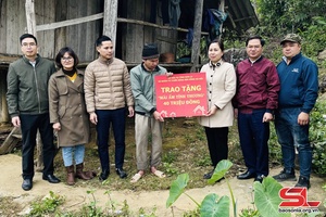 Chung tay chăm lo Tết cho người nghèo