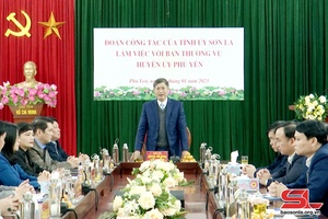 Đồng chí Bí thư Tỉnh ủy thăm và làm việc tại huyện Phù Yên