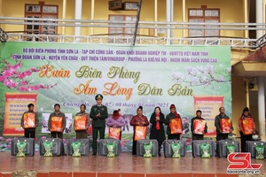 Chương trình “Xuân Biên phòng ấm lòng dân bản”