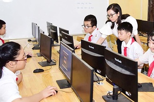 Bảo vệ trẻ em khỏi các nội dung độc hại trên môi trường mạng