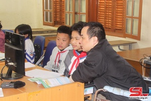 Cần những tấm lòng vàng chia sẻ khó khăn với thầy giáo Hoàng Anh Phú