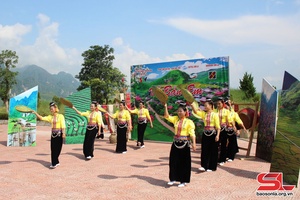 Đa dạng, hấp dẫn game show Về bản em