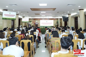 Trao đổi kinh nghiệm về khởi nghiệp, hướng nghiệp cho học sinh THPT