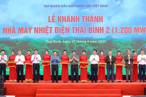 Thủ tướng dự Lễ khánh thành Nhà máy Nhiệt điện Thái Bình 2