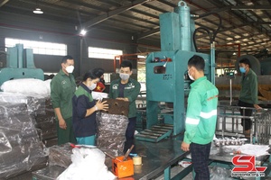 Công đoàn chăm lo đời sống công nhân cao su