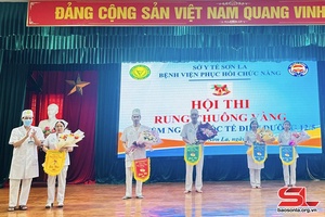 Bệnh viện Phục hồi chức năng tổ chức Hội thi "Rung chuông vàng"