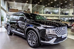 Hyundai Santa Fe - Khắc tinh của Toyota Fortuner