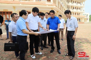 Đồng chí Phó Chủ tịch UBND tỉnh làm việc với Trường cao đẳng Sơn La