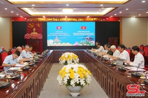Đoàn cán bộ tỉnh Hủa Phăn và Viện Khoa học KT-XH quốc gia Lào làm việc tại tỉnh Sơn La