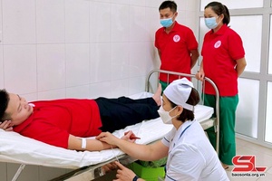 “Giọt hồng tình nguyện”