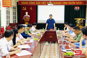 Đồng chí Chủ tịch Ủy ban MTTQ Việt Nam tỉnh kiểm tra công tác chuẩn bị kỳ thi tốt nghiệp THPT năm 2023 tại huyện Phù Yên