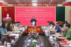 Đồng chí Phó Chủ tịch HĐND tỉnh kiểm tra công tác chuẩn bị kỳ thi tốt nghiệp THPT quốc gia năm 2023 tại huyện Bắc Yên