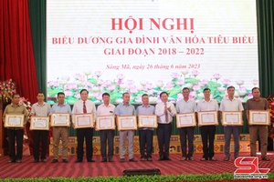 Hội nghị biểu dương gia đình văn hóa tiêu biểu giai đoạn 2018-2022