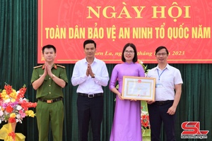 Trường THPT Chiềng Sinh tổ chức Ngày hội "Toàn dân bảo vệ an ninh Tổ quốc"