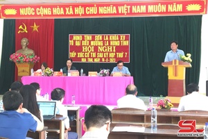 Tổ đại biểu HĐND tỉnh tiếp xúc cử tri xã Hua Trai