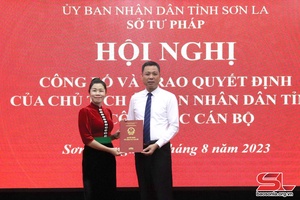 Công bố quyết định bổ nhiệm Phó Giám đốc Sở Tư pháp SơnLa