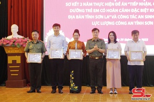 Sơ kết 2 năm thực hiện Đề án "Tiếp nhận, chăm sóc, nuôi dưỡng trẻ em có hoàn cảnh đặc biệt khó khăn trên địa bàn tỉnh Sơn La và công tác an sinh xã hội trong lực lượng Công an tỉnh Sơn La". 