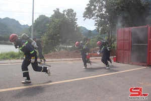 Đội tuyển Công an tỉnh Sơn La chuẩn bị thi đấu vòng chung kết Hội thi thể thao nghiệp vụ cứu nạn, cứu hộ toàn quốc 
