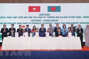 'Chủ tịch Quốc hội dự Diễn đàn thúc đẩy hợp tác kinh tế, thương mại, đầu tư Việt Nam-Bangladesh