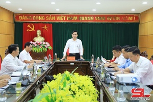 Đồng chí Chủ tịch UBND tỉnh làm việc với huyện Vân Hồ về thực hiện Dự án đường cao tốc Hòa Bình – Mộc Châu