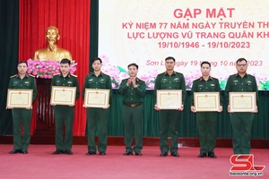 Gặp mặt Kỷ niệm 77 năm Ngày Truyền thống lực lượng vũ trang Quân khu 2