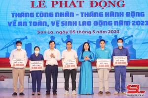Xây dựng đội ngũ cán bộ công đoàn giỏi
