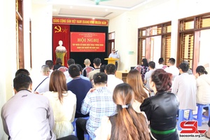 Tập huấn sử dụng điện thoại thông minh cho người mù năm 2023
