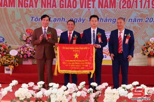 Kỷ niệm 20 năm thành lập Trường THPT Tông Lệnh