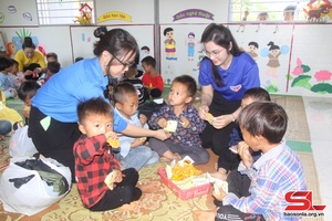 Xung kích, sáng tạo, thực hiện nhiều phần việc ý nghĩa