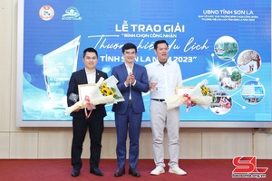 Trao “Giải thưởng bình chọn công nhận thương hiệu du lịch tỉnh Sơn La năm 2023”