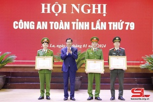  Triển khai đồng bộ các giải pháp đảm bảo an ninh trật tự