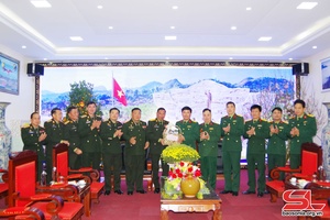 Bộ CHQS tỉnh Hủa Phăn thăm, chúc Tết Bộ CHQS tỉnh Sơn La