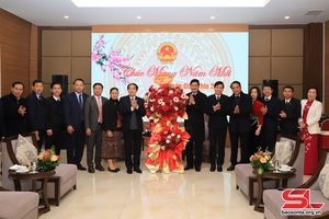 Đoàn đại biểu cấp cao tỉnh Hủa Phăn thăm, chúc Tết tỉnh Sơn La