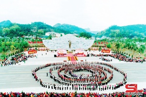 Đoàn kết, sắt son một lòng theo Đảng