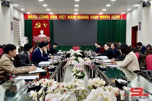 Đồng chí Chủ tịch Ủy ban MTTQ Việt Nam tỉnh làm việc tại huyện Phù Yên