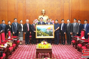 Đoàn công tác tỉnh U Đôm Xay chào xã giao lãnh đạo tỉnh Sơn La